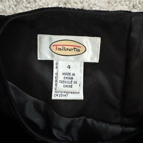 Talbots Short Sleeve Velvet Top Size 4 - Picture 5 of 8